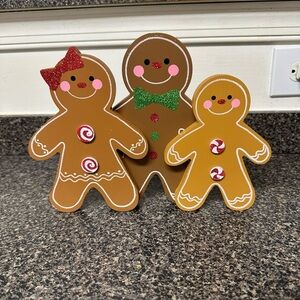 Gingerbread Christmas Wooden Family Decor